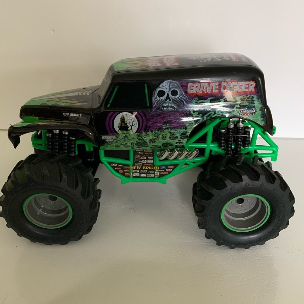 Grave Digger New Bright Truck